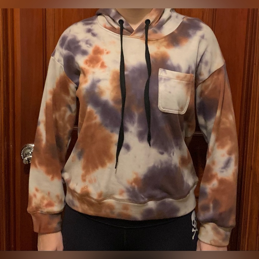 Velvet Heart Tie Dye Hoodie Size Medium